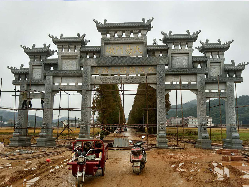 石雕牌坊